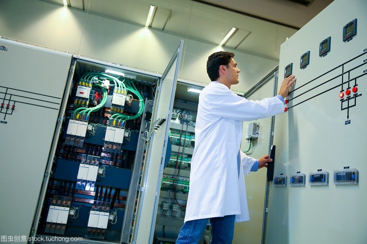 研究員。低壓微網絡。用于智能電網和智能電表的測試和證書服務。電力電子設備認證。技術服務行業。tecnaliaresearch&innovationbizkaiabasquecountry,西班牙。